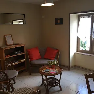 https://auberge-des-petits.hotels-rhonealpes.com